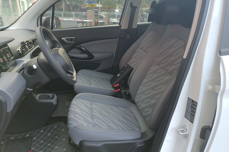 零跑汽车 零跑T03 2024 汽车图片 #19