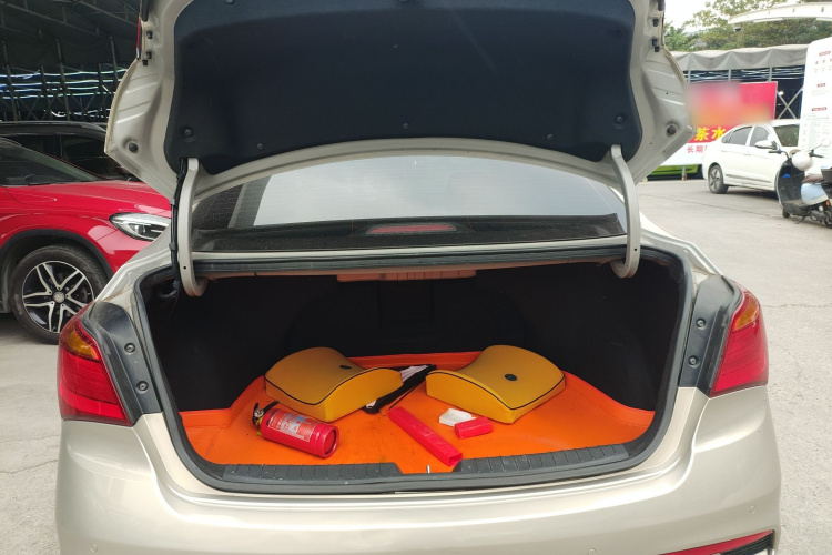 Hyundai Mistra 2018 car image #19