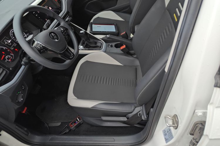 Polo 2023 car image #19