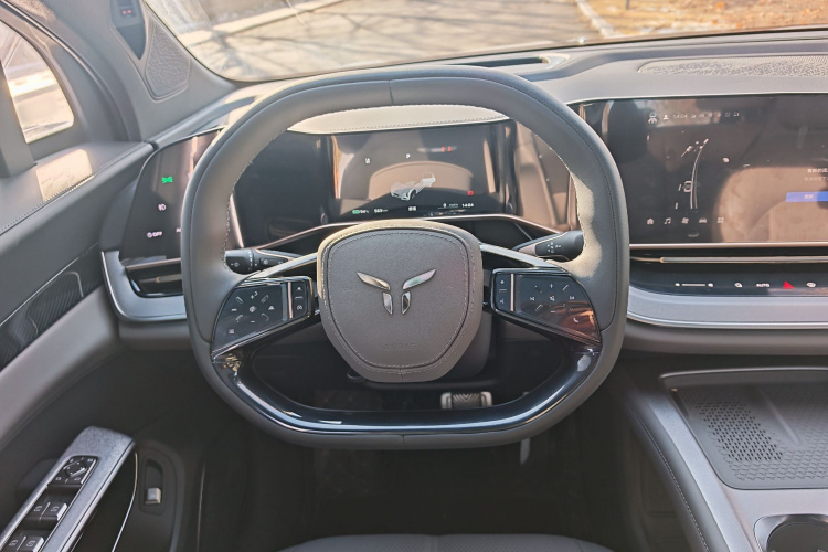 HongQi TianGong 08 2025 car image #19