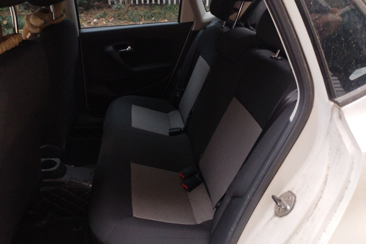 Polo 2018 car image #19