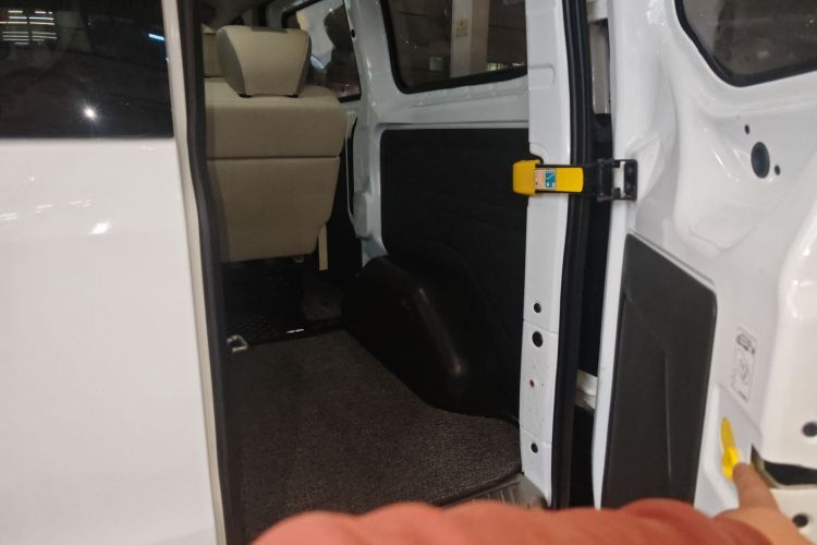 Ford Transit 2019 imagen de coche #19