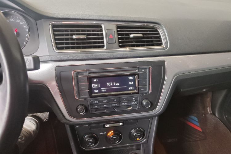 Volkswagen Gran Lavida 2018 immagine di auto #19