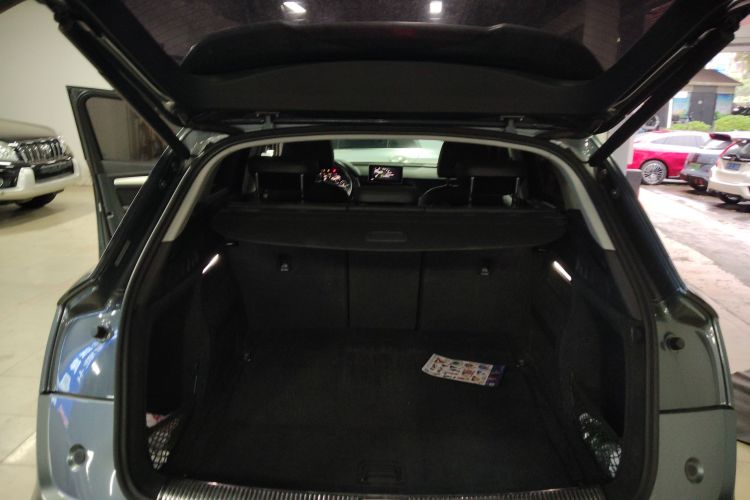 Audi Q5L 2020 car image #19