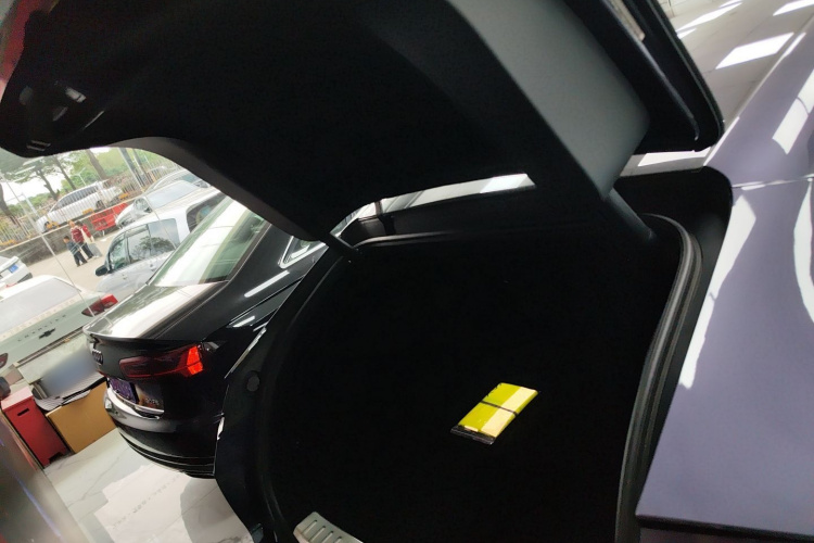 Avatr 12 2024 car image #19