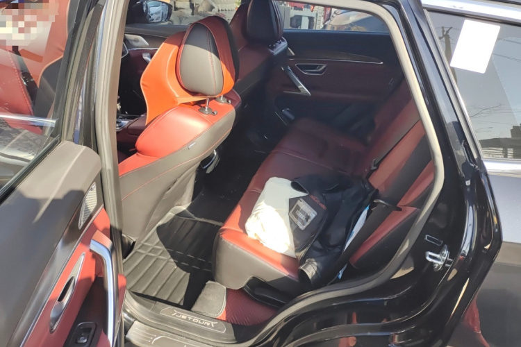 X70 PLUS 2020 car image #19