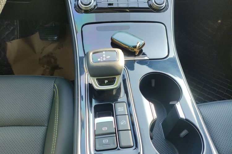Forthing T5 EVO 2023 car image #19