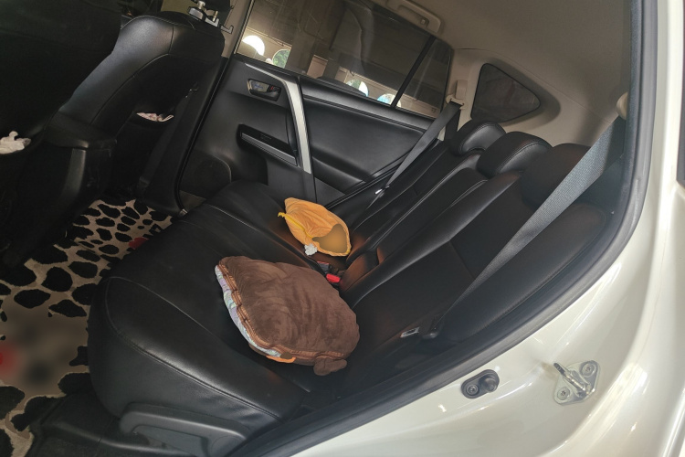 Toyota RAV4 2016 #19 Toyota RAV4 2016 car image #19