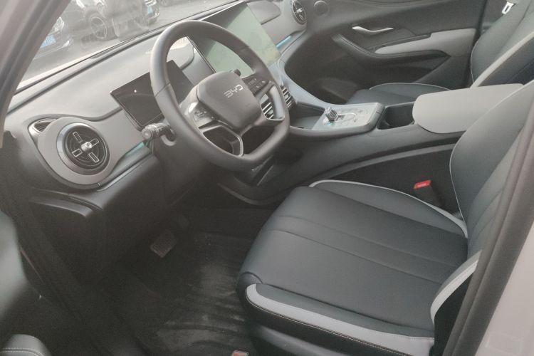 BYD Sea Lion 05 DM-i 2025 car image #19