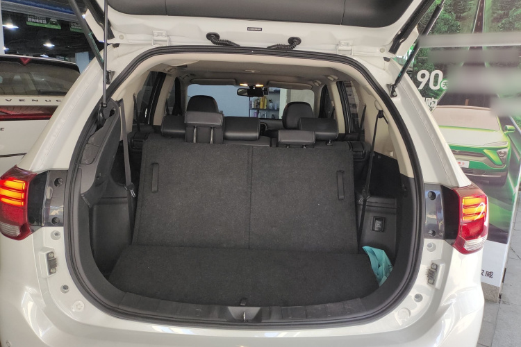 劳斯莱斯 欧蓝德 2022 #19 劳斯莱斯 欧蓝德 2022 汽车图片 #19