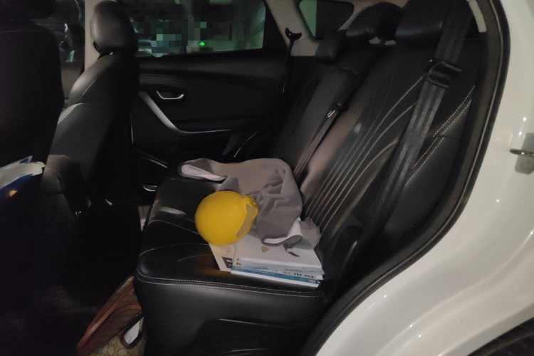 Jetour X70 2019 car image #19