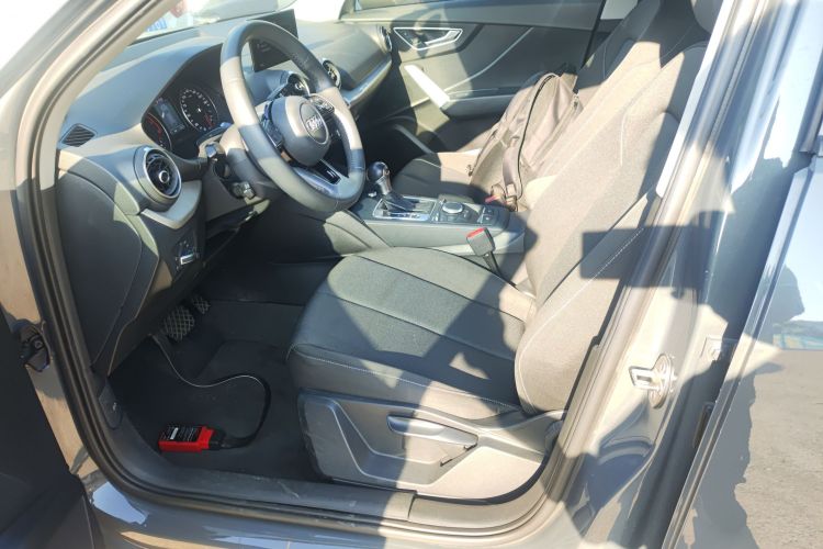 Q2L 2020 car image #19