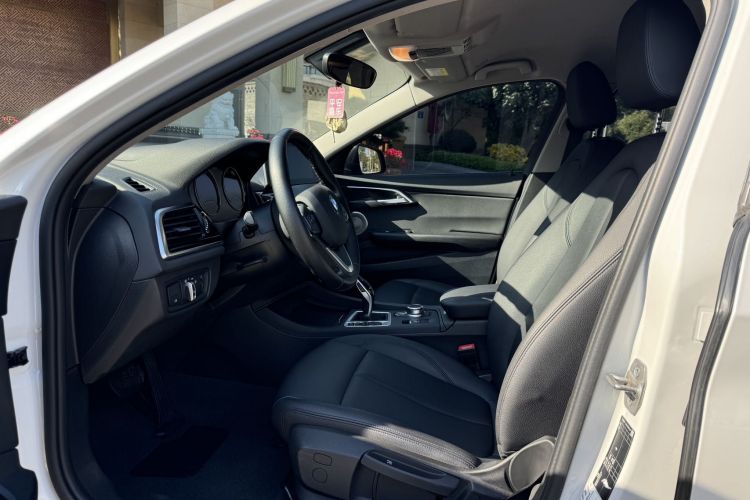 BMW 1 Series 2021 car image #19