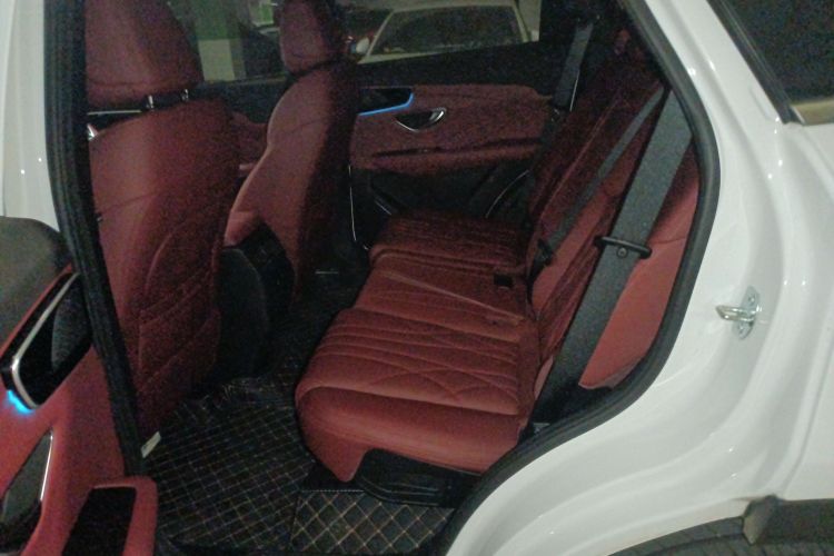 X70 PLUS 2024 car image #19