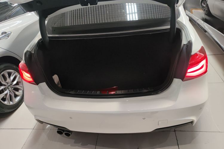 BMW 3 Series 2017 #19 BMW 3 Series 2017 car image #19