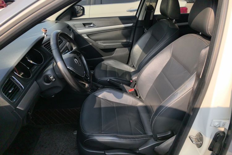 Volkswagen Gran Lavida 2015 car image #19