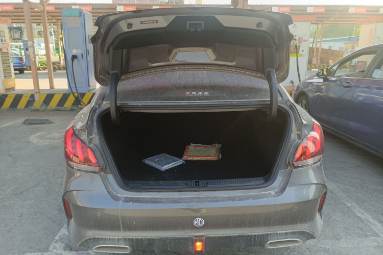 MG 5 2022 immagine di auto #19