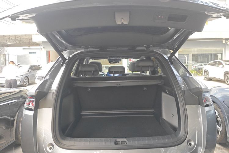 BYD SongL DM-i 2025 car image #19
