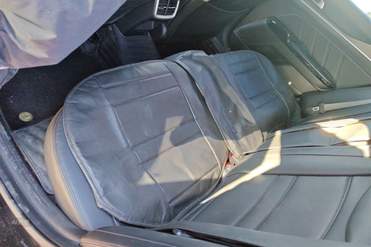 Kia K5 2021 car image #19
