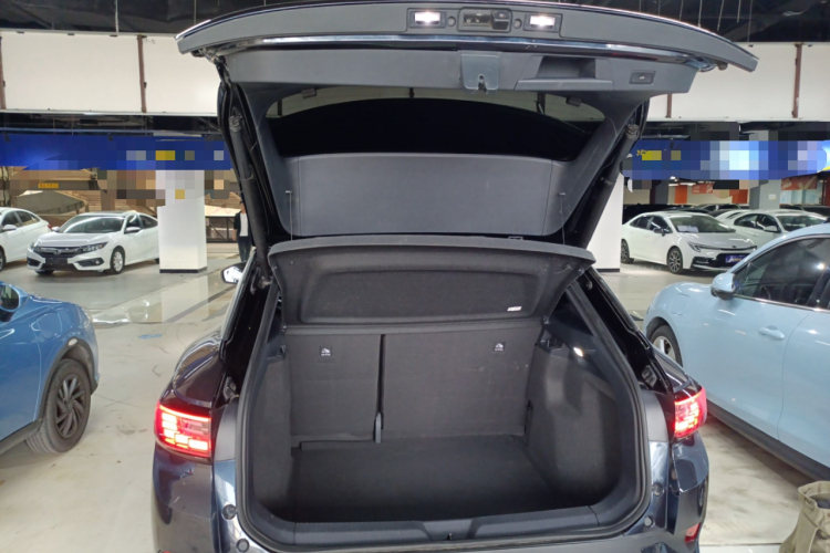 Volkswagen ID.4 Crozz 2022 immagine di auto #19