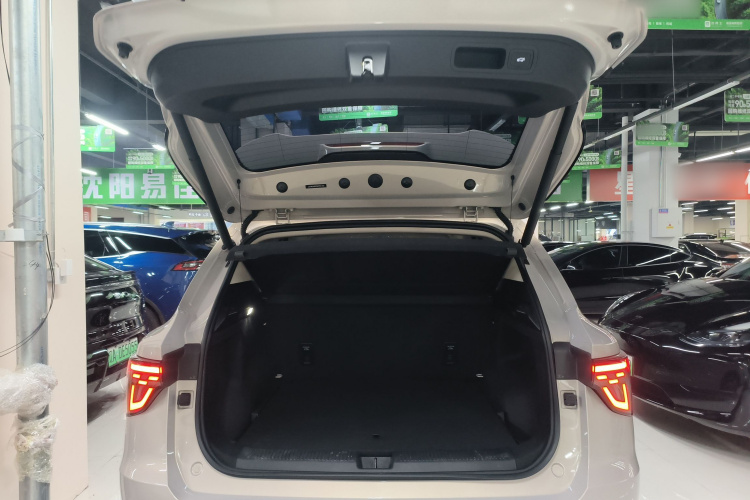 MG ES5 2024 #19 MG ES5 2024 car image #19