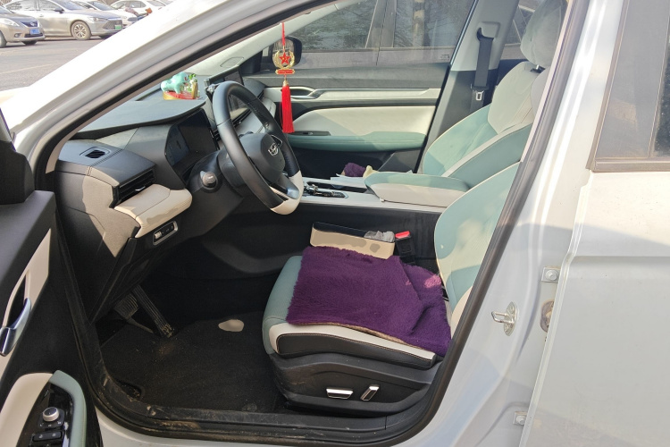 GEELY Emgrand L HiP 2022 car image #19