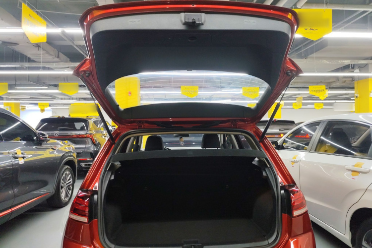 Volkswagen Golf 2020 immagine di auto #19