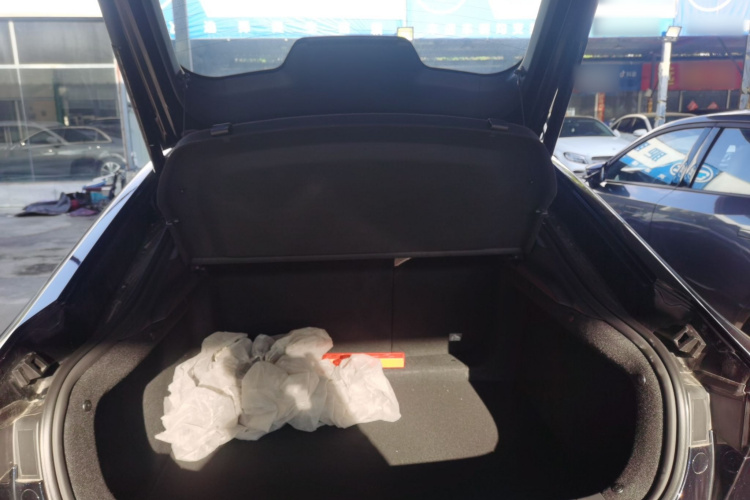 Changan UNI-V 2025 car image #19