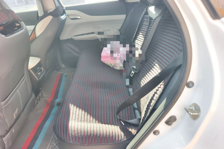 Changan UNI-Z PHEV 2024 #19 Changan UNI-Z PHEV 2024 immagine di auto #19