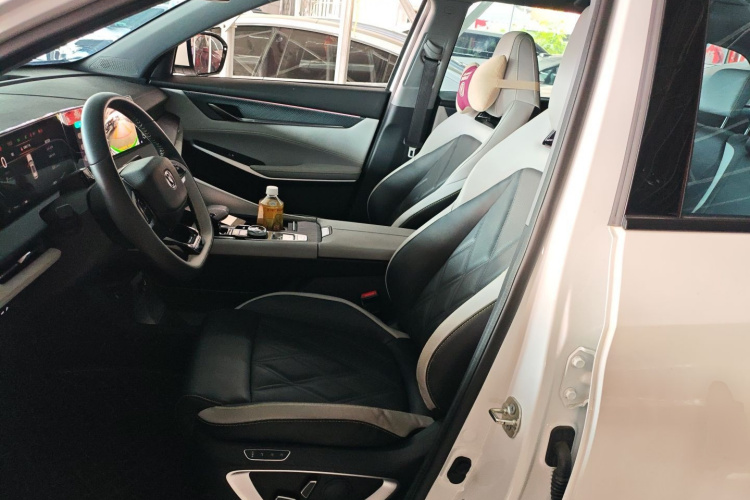 Changan CS75 Plus 2023 car image #19