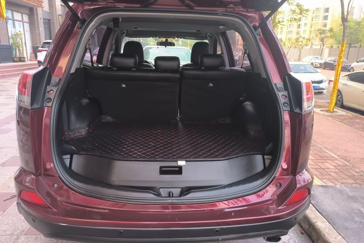Toyota RAV4 2018 #19 Toyota RAV4 2018 car image #19