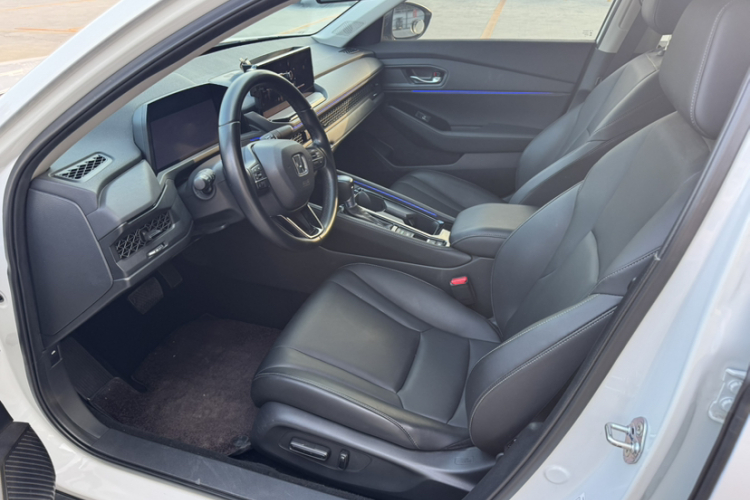 Honda Accord 2023 car image #19