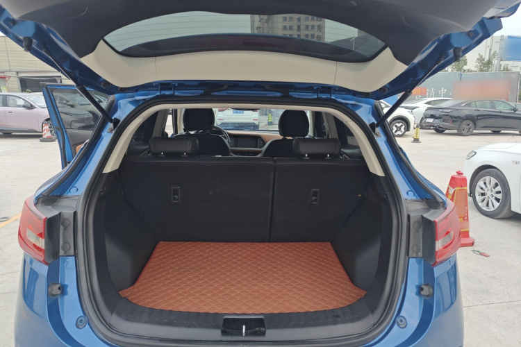 众泰 众泰T300 2018 汽车图片 #19