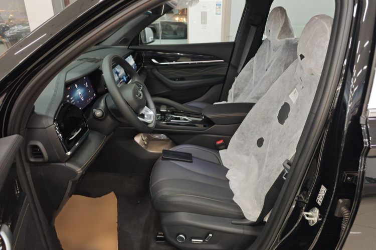 GEELY Monjaro 2025 car image #19