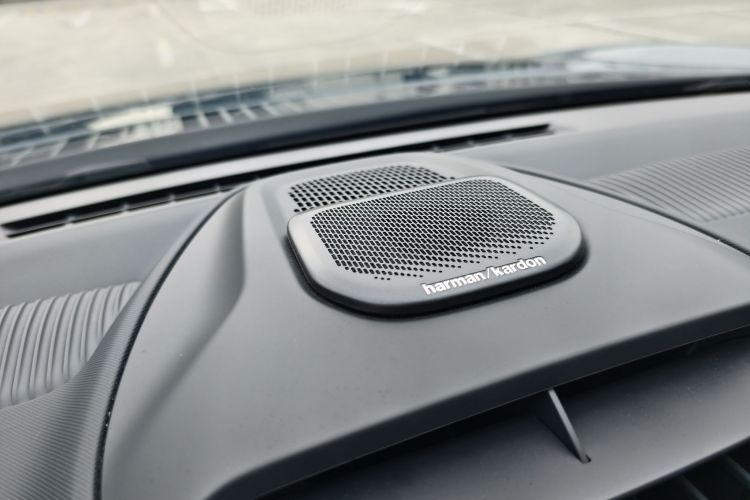 Lynk & Co 2024 immagine di auto #19