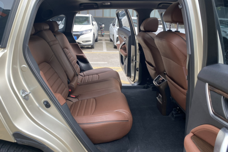 Honda UR-V 2018 immagine di auto #19