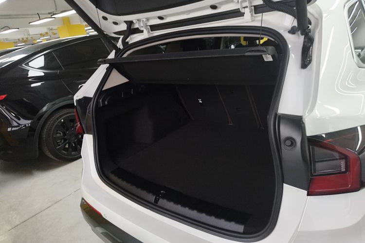 BMW iX1 2025 #19 BMW iX1 2025 car image #19