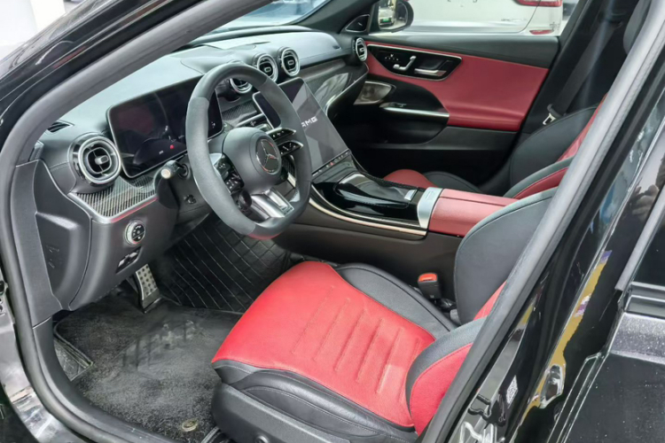 Mercedes-Benz C AMG 2024 immagine di auto #19