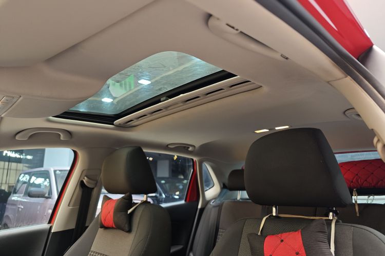 Polo 2018 car image #19