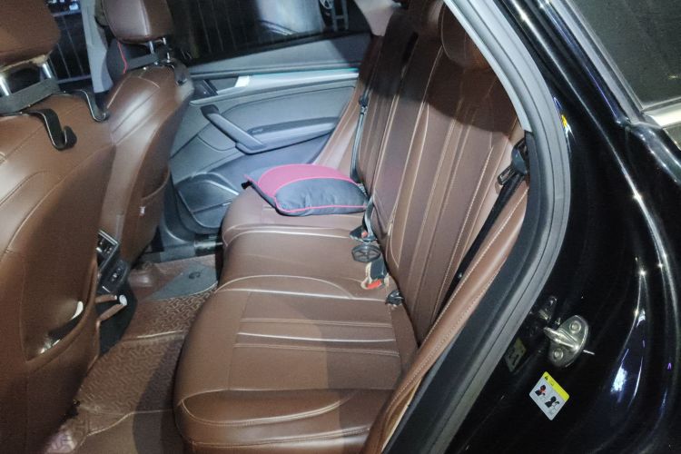 Audi Q5L 2021 car image #19