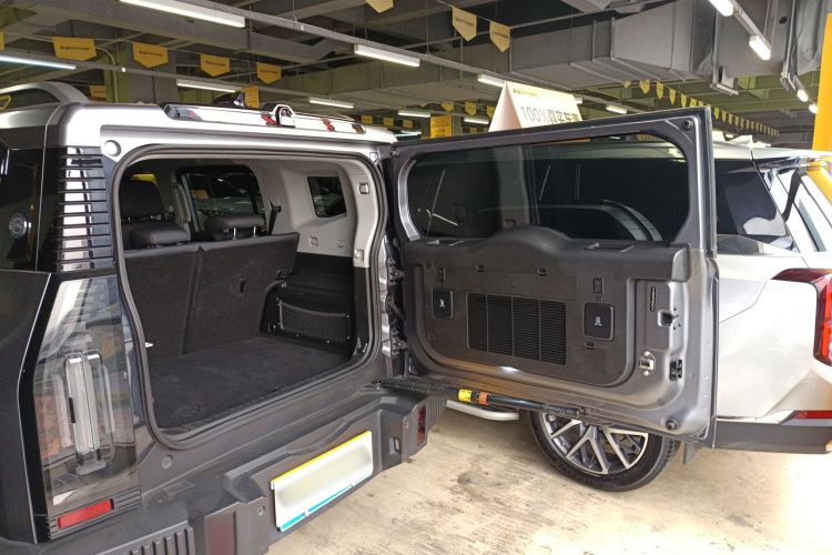 Jetour Traveller 2025 car image #19
