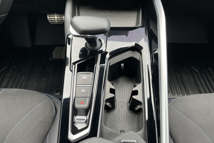 GEELY Preface 2024 car image #19