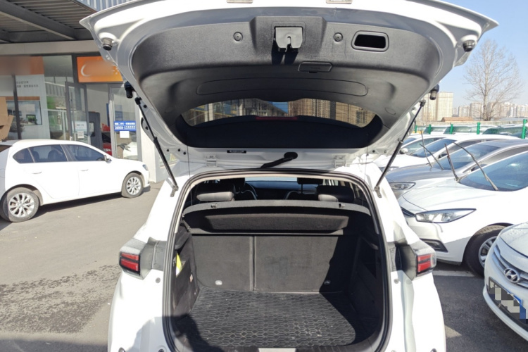 Changan CS15 2020 صورة سيارة #19