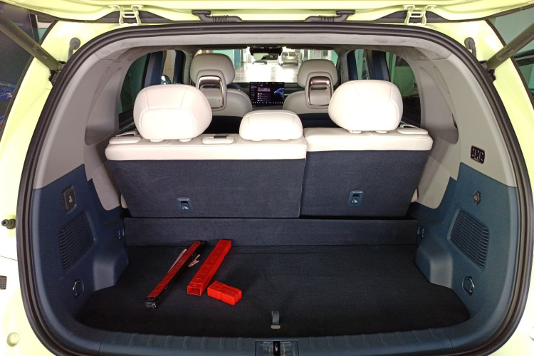 Zeekr MIX 2024 car image #19