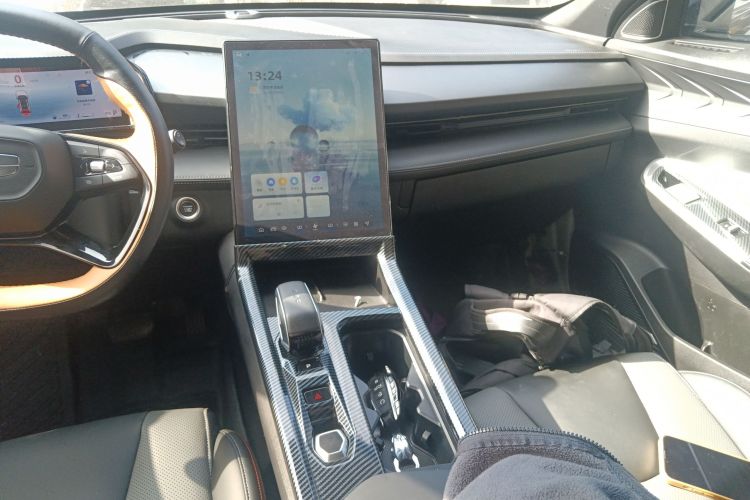 GEELY Boyue 2023 car image #19