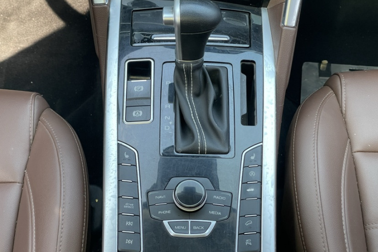 Haval 2018 car image #19