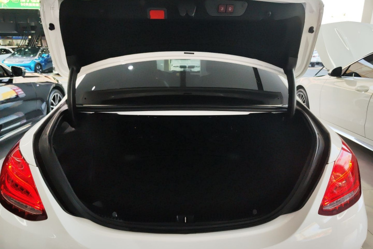 C Class 2018 #19 C Class 2018 car image #19