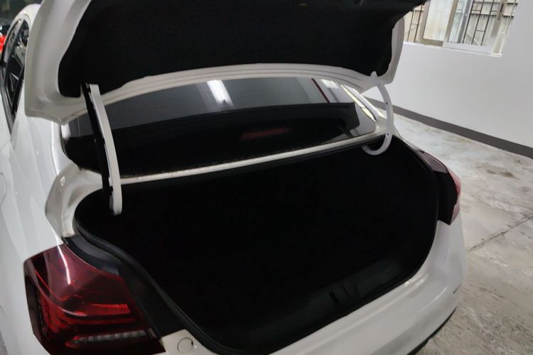 GEELY Emgrand 2021 #19 GEELY Emgrand 2021 car image #19