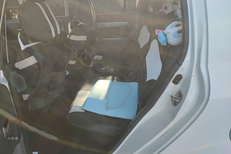 Suzuki 2015 car image #19