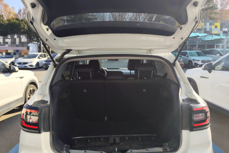 Tacqua 2023 imagen de coche #19